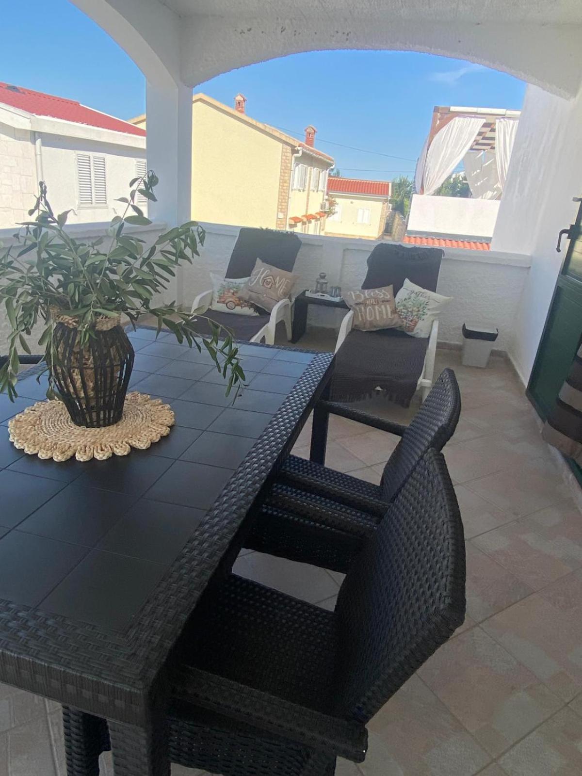 פג Oguic Apartman מראה חיצוני תמונה