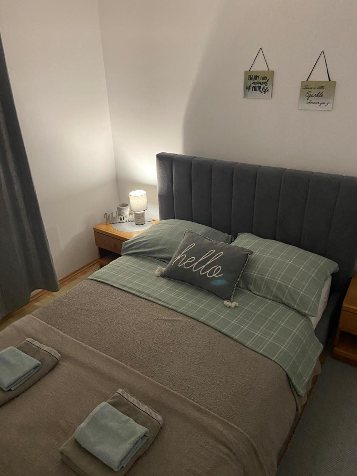 פג Oguic Apartman מראה חיצוני תמונה